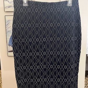 Navy pencil skirt/white geometric pattern (M)